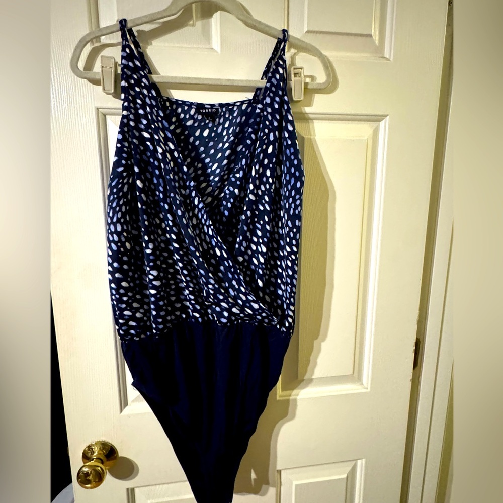 Torrid size 2 Flowy Bodysuit